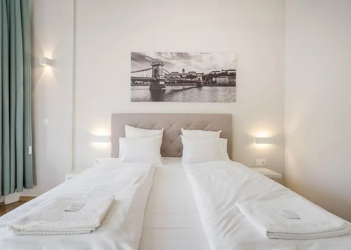 Klauzal City Garden Apartments - 2-Bedroom K24
